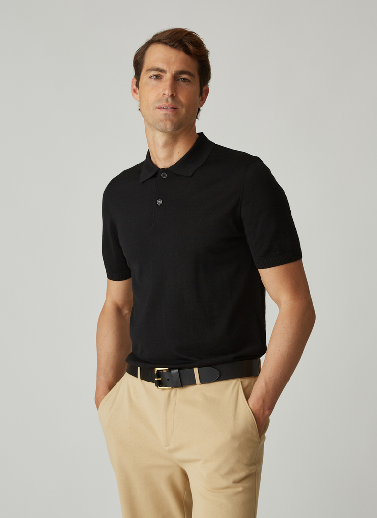 Pullover Polo 1/2 Arm,o.Arm, Black Frontansicht