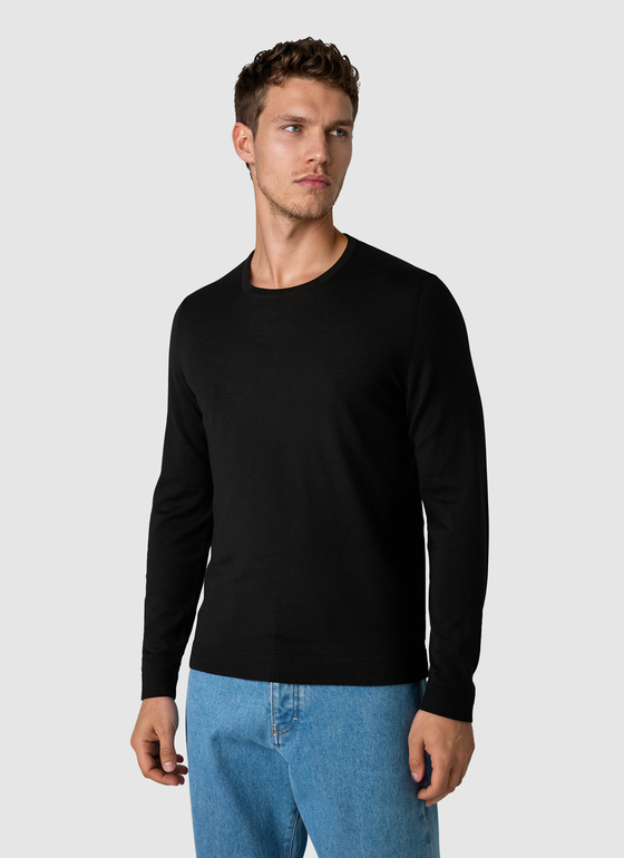 Pullover Rundhals 1/1 Arm Black Frontansicht
