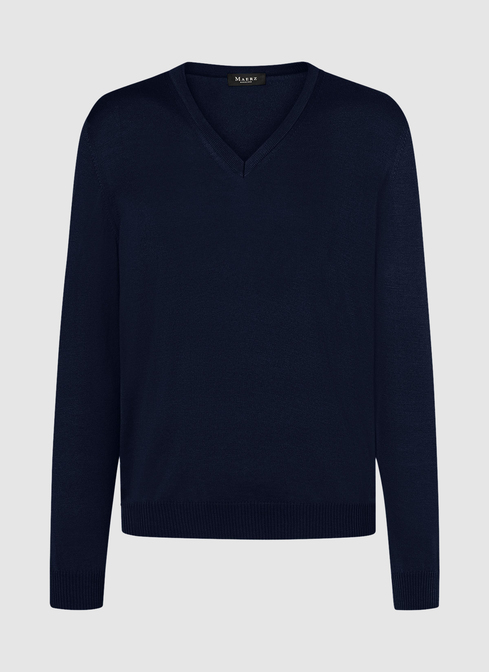 Pullover width=