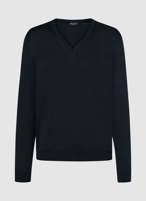 Pullover width=