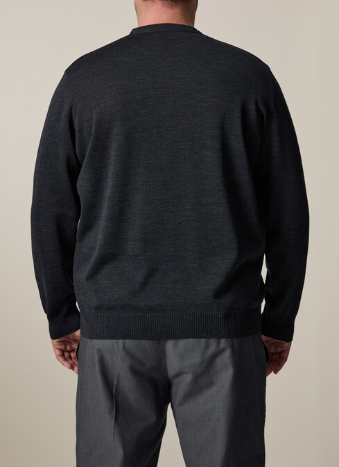 Pullover width=