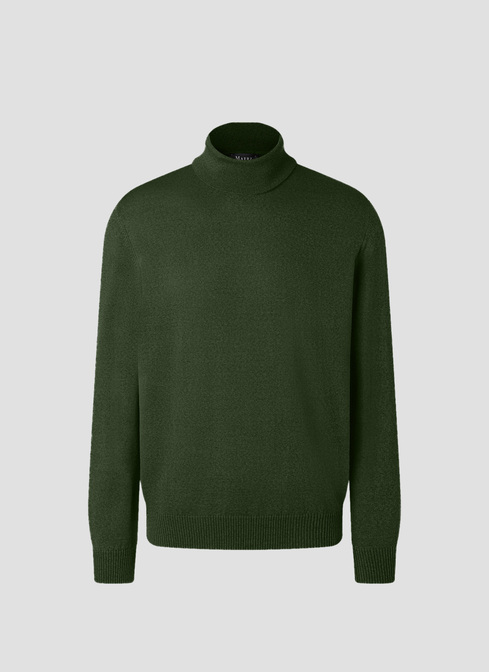 Pullover width=