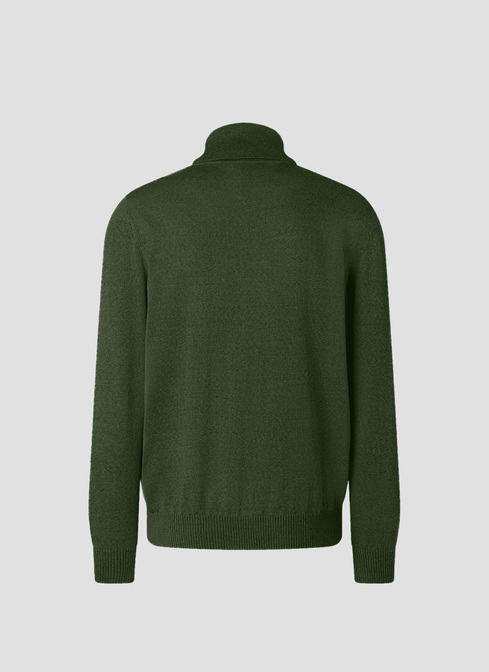 Pullover width=