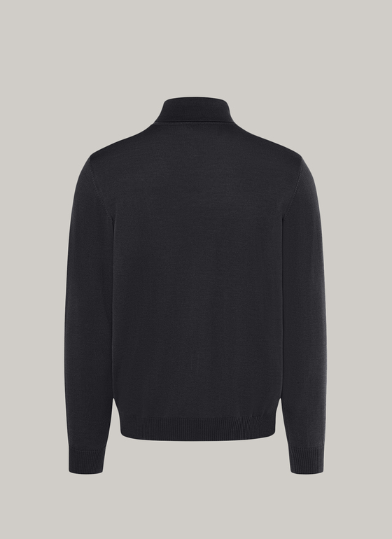Pullover Black Frontansicht