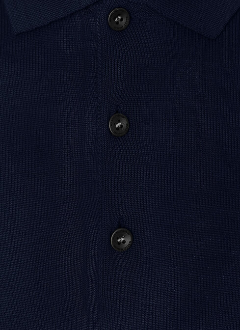 Pullover width=