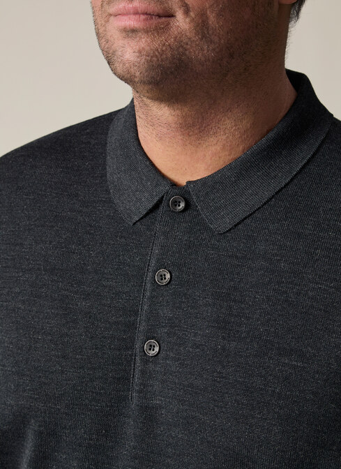Pullover width=
