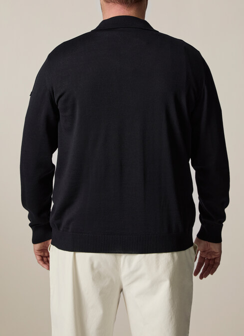 Pullover width=