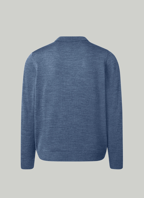 Pullover width=