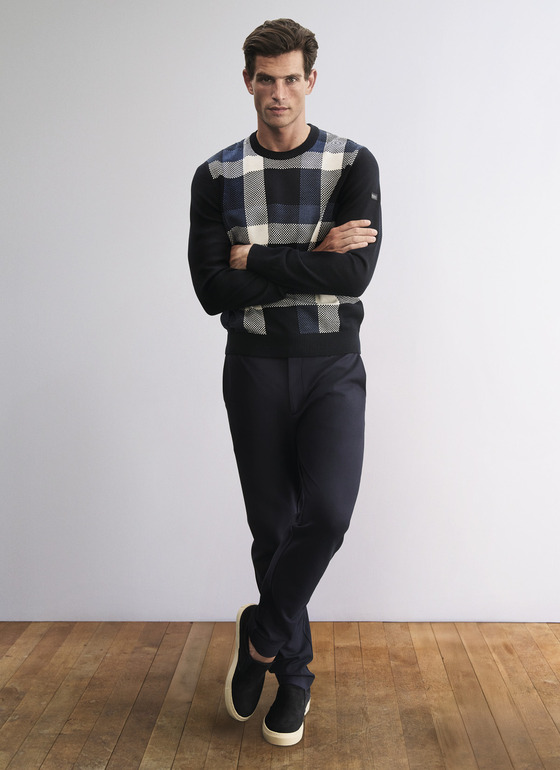 Pullover Navy Frontansicht