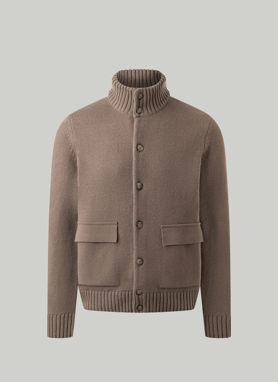 Strickjacke Knopf 1/1 Arm Cedar Wood Frontansicht