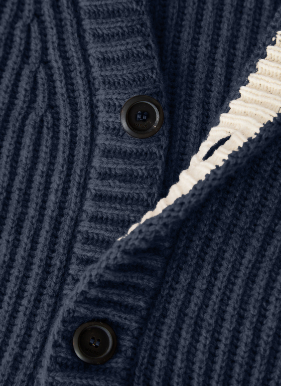 Cardigan  1/1 Arm Bright Night Frontansicht