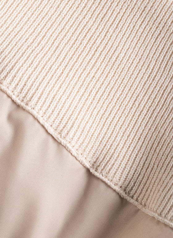 Weste Light Almond Frontansicht