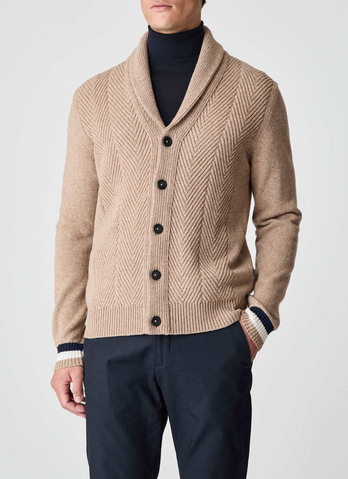 Strickjacke Schalkragen 1/1 Arm, Hazelnut Detailansicht 1