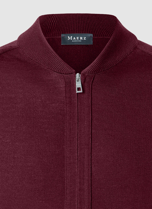 Jacke/Blouson width=