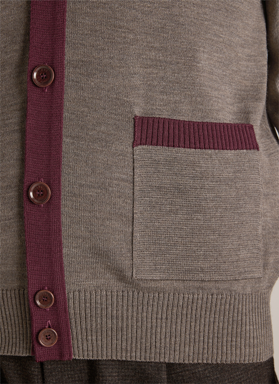 Strick Cardigan 1/1 Arm Brownie Frontansicht
