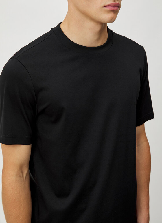 T-Shirt Rundhals 1/2 Arm Black Frontansicht