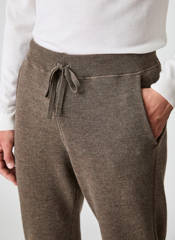Hose Hardwood Frontansicht