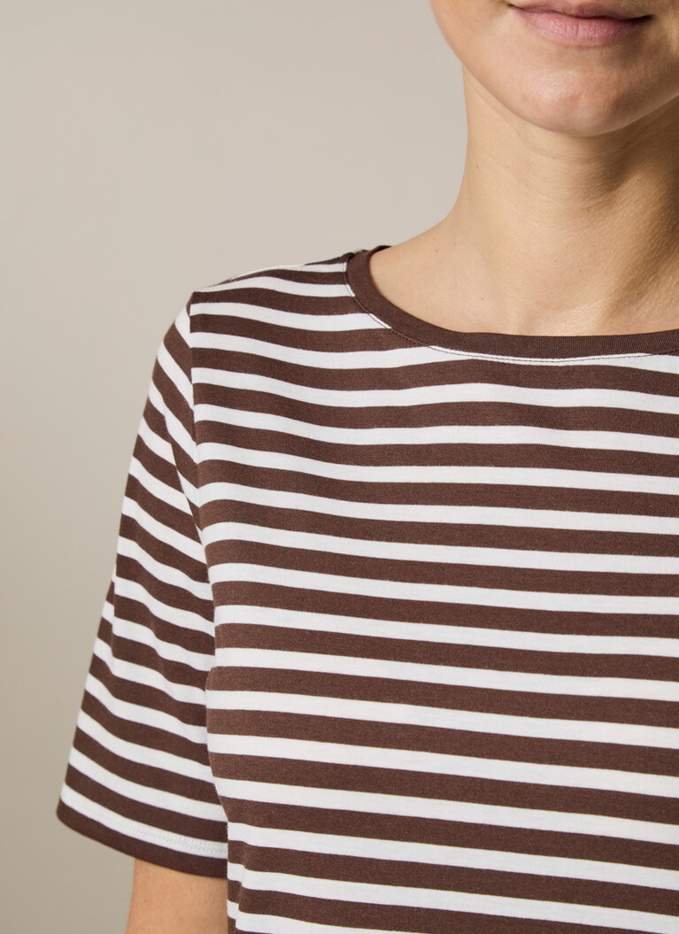 T-Shirt Rundhals 1/2 Arm, Dark Chocolate Detailansicht 1