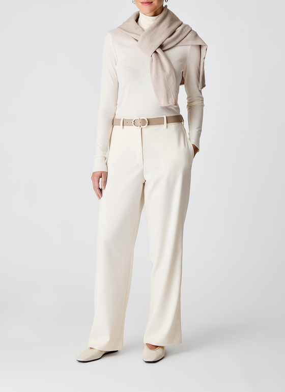 Hose New White Frontansicht