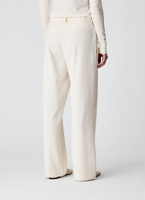 Hose New White Frontansicht