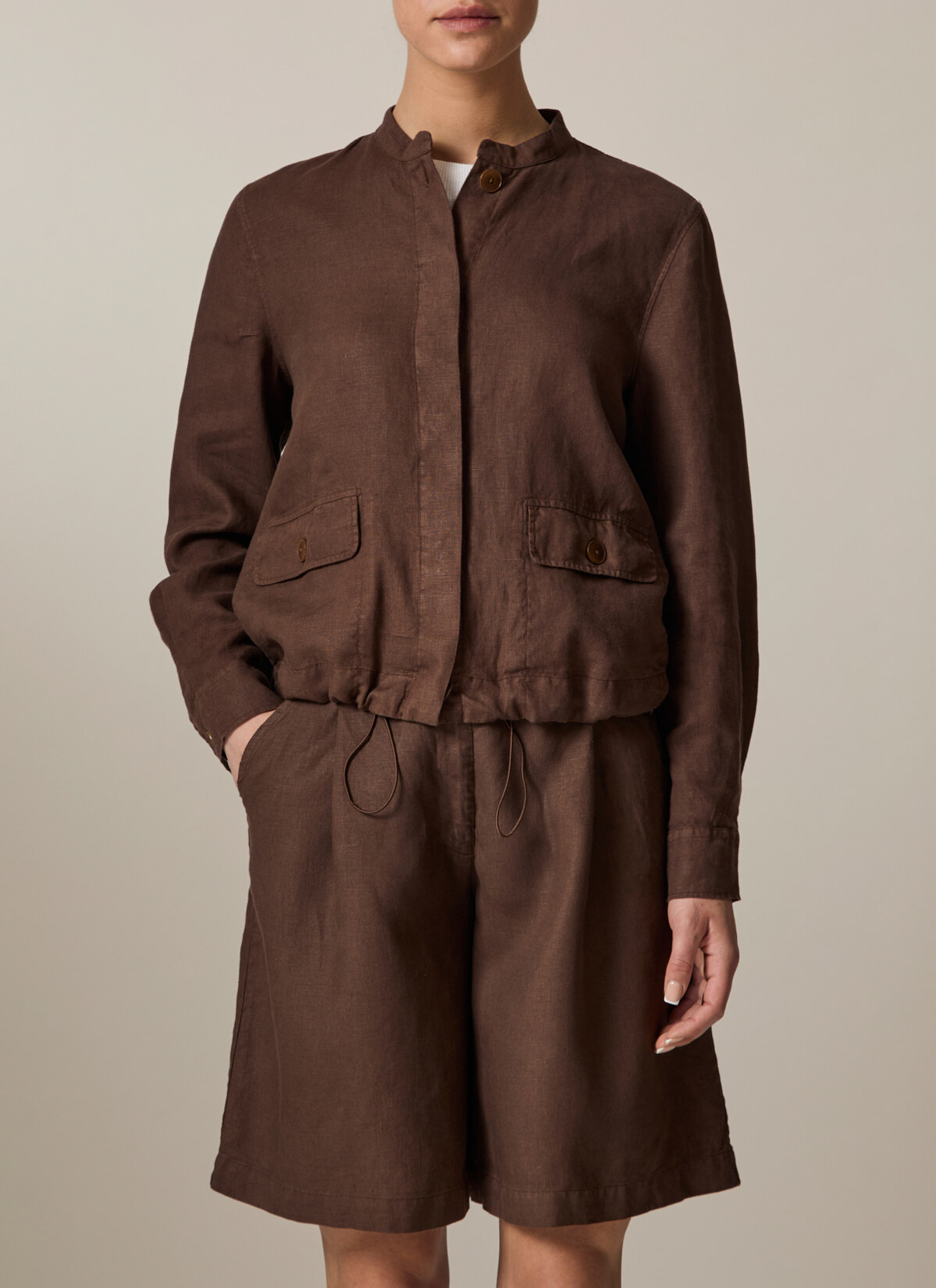 T-Shirt V-Ausschnitt, Dark Chocolate Frontansicht