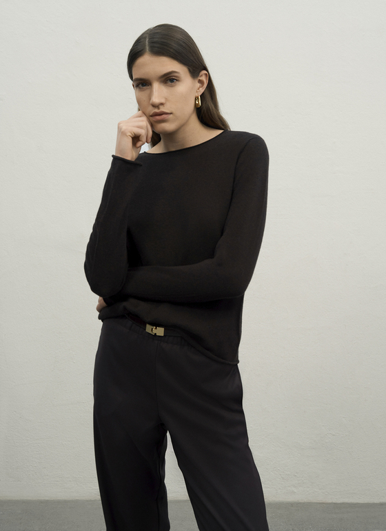 Longsleeve Black Frontansicht