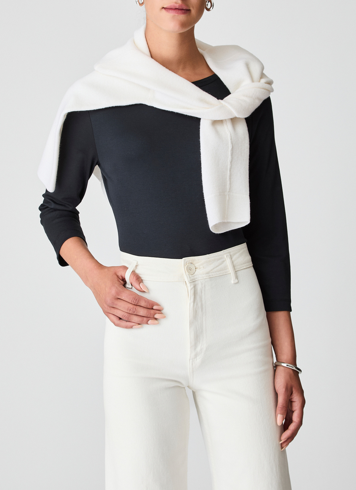 Longsleeve Rundhals 3/4 Arm, Black Frontansicht