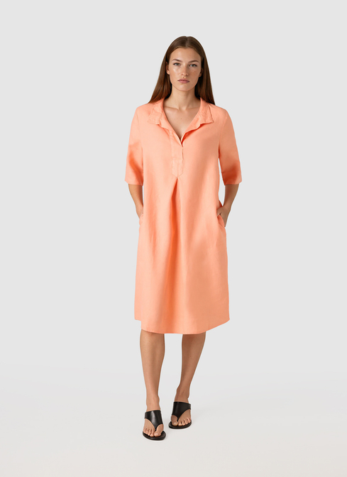 Kleid width=