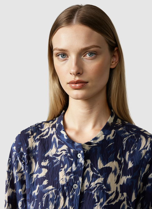 Kleid width=