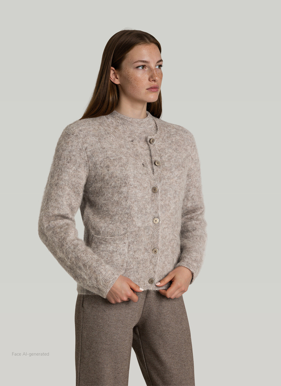 Strickjacke Knopf 1/1 Arm Taupe Grey Frontansicht