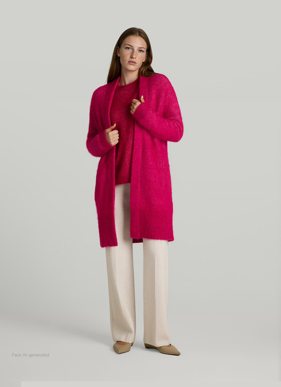 Strickjacke 1/1 Arm Peony Red Frontansicht
