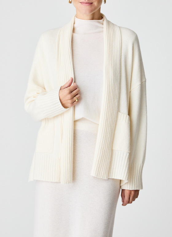 Strickjacke Schalkragen 1/1 Arm New White Frontansicht