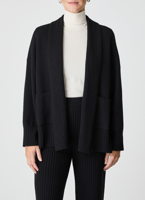 Strickjacke Schalkragen 1/1 Arm Black Frontansicht
