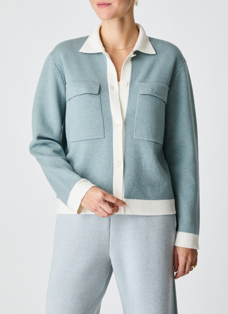 StrickjackeLake Blue Frontansicht