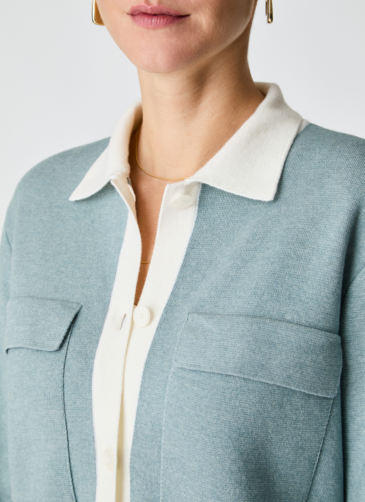 Strickjacke Knopf 1/1 Arm, Lake Blue Detailansicht 2