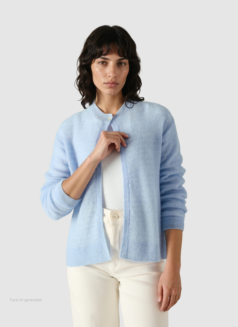 StrickjackeEndless Sky Frontansicht