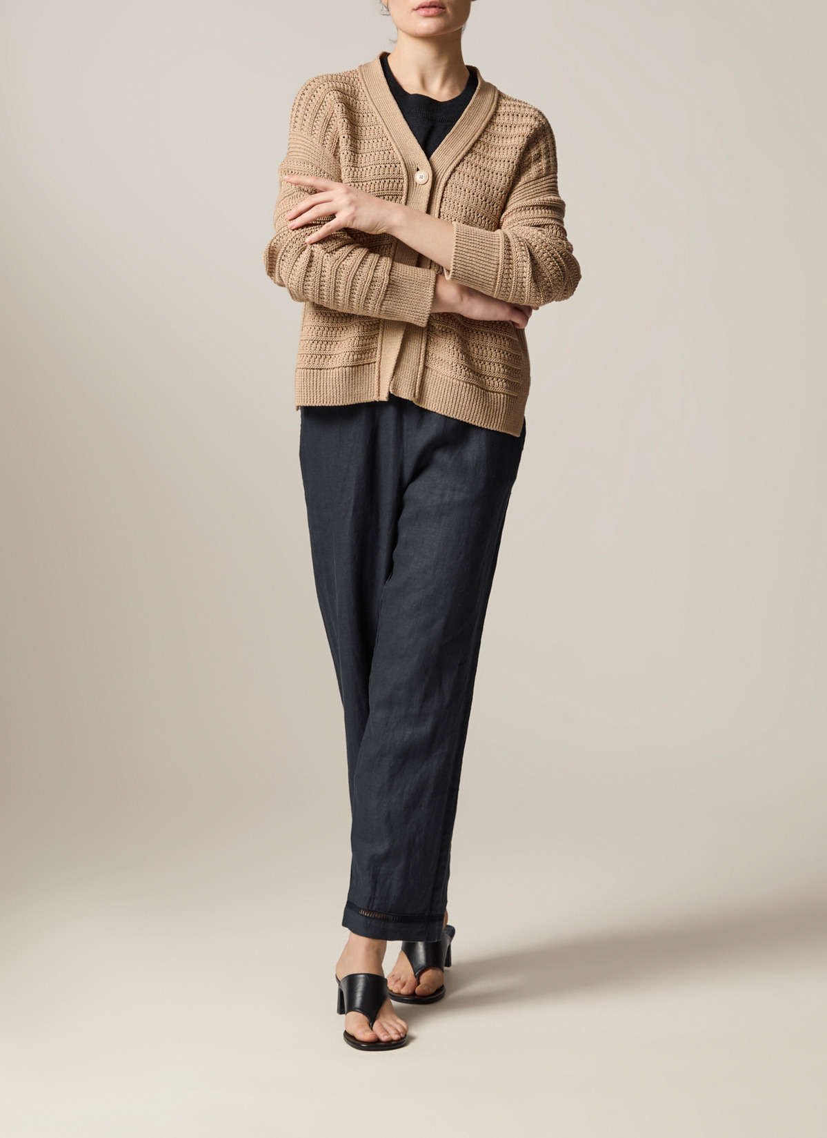 Strickjacke Knopf 1/1 Arm, Beach Brown Detailansicht 2