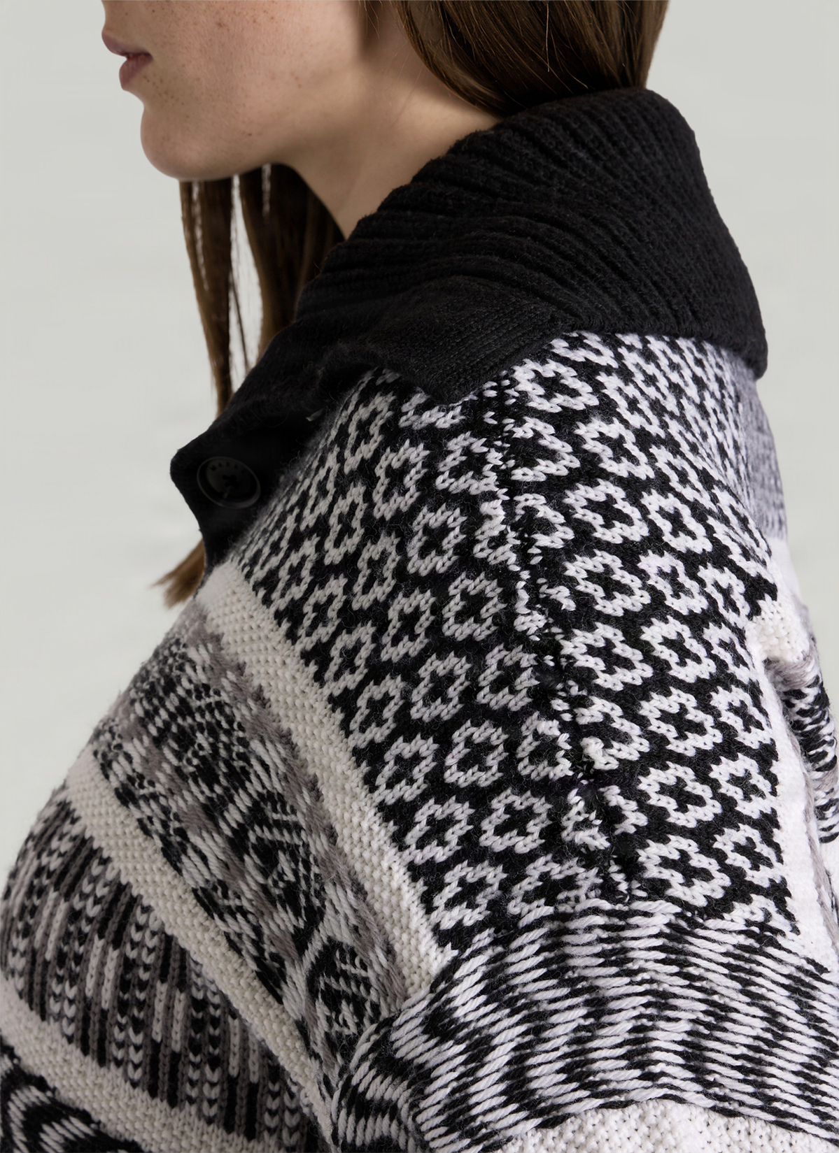Strickjacke 1/1 Arm, Black Detailansicht 1