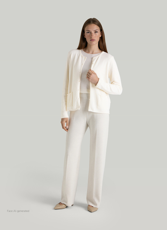 Strickjacke 1/1 Arm New White Frontansicht