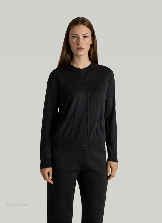 Strickjacke Knopf 1/1 Arm Black Frontansicht