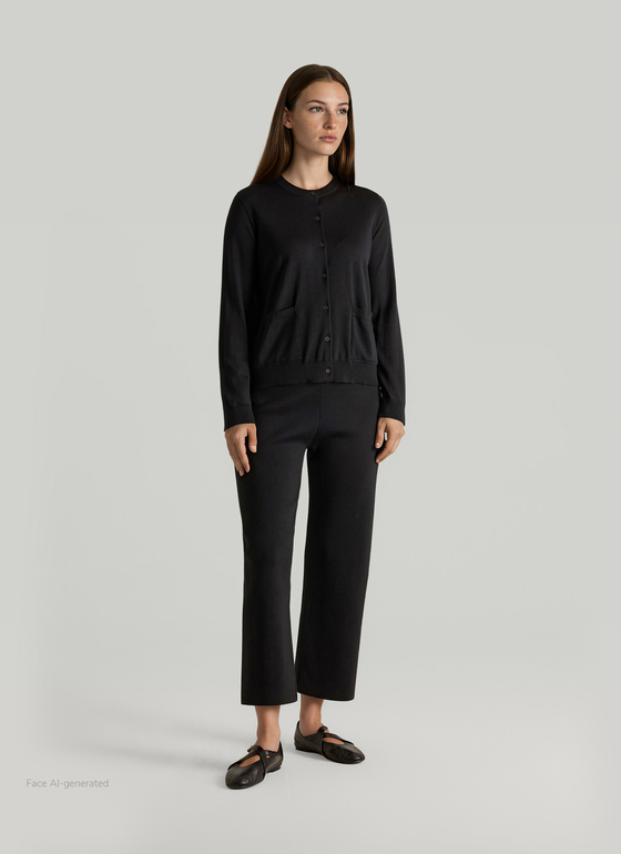 Strickjacke Knopf 1/1 Arm Black Frontansicht