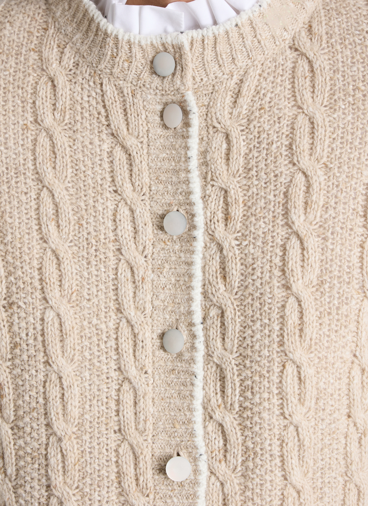 Strickjacke Knopf 1/1 Arm, Frosted Dune Detailansicht 1
