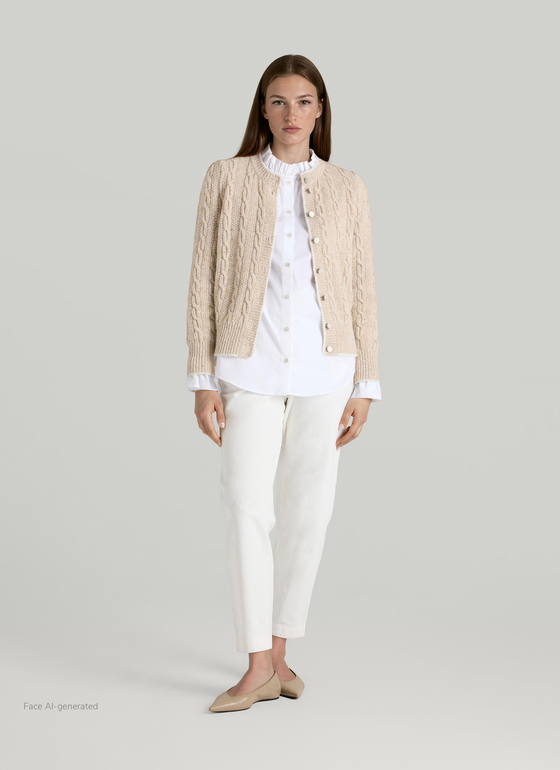 Strickjacke Knopf 1/1 Arm Frosted Dune Frontansicht