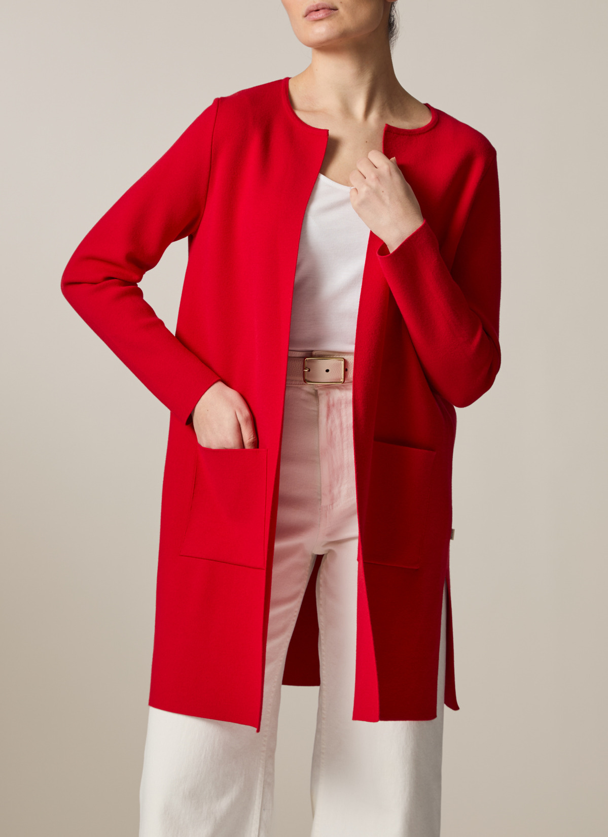 Strick Mantel, Lychee Red Frontansicht