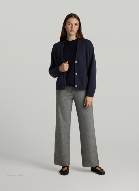 Strickjacke width=