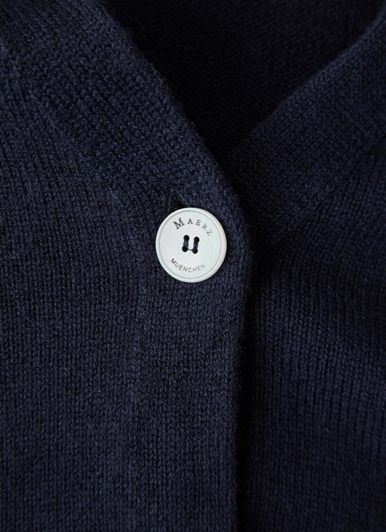 Strickjacke Navy Frontansicht