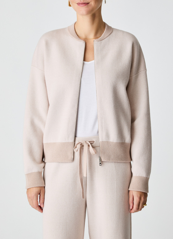 Strickjacke Zip 1/1 Arm Sand Frontansicht