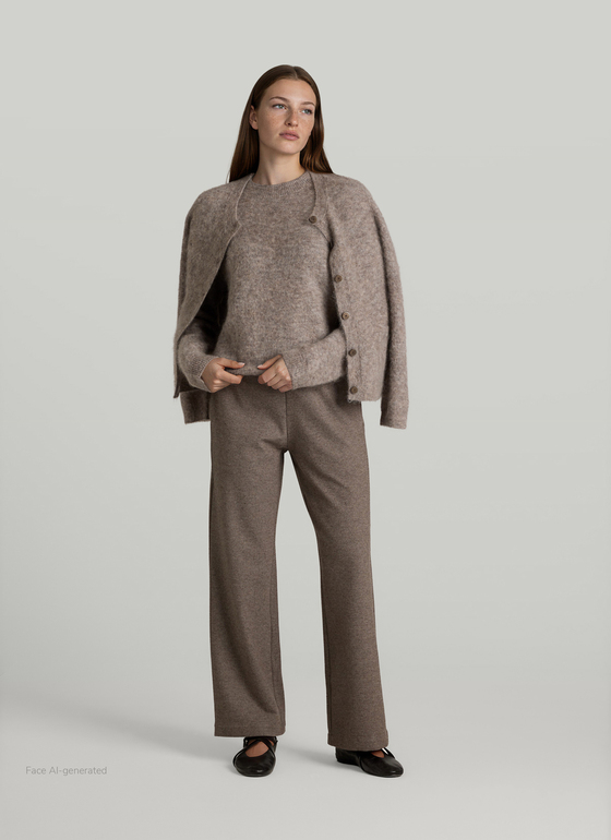 Pullover Rundhals 1/1 Arm Taupe Grey Frontansicht