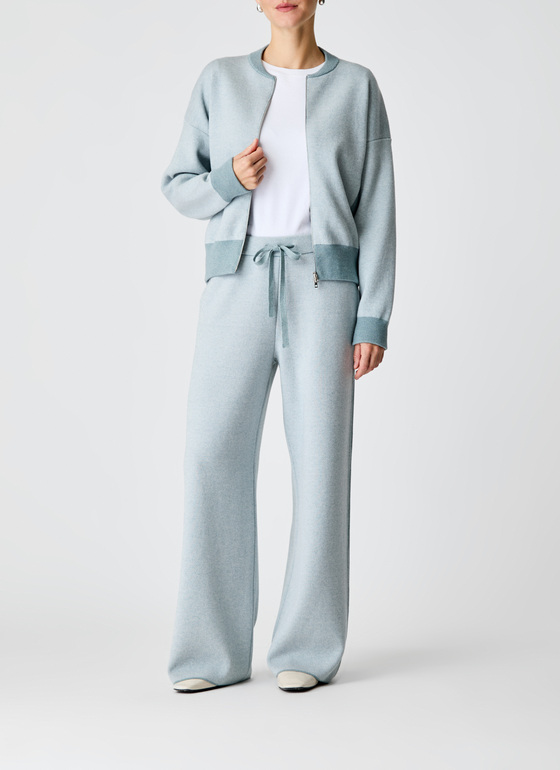 Hose Lake Blue Frontansicht