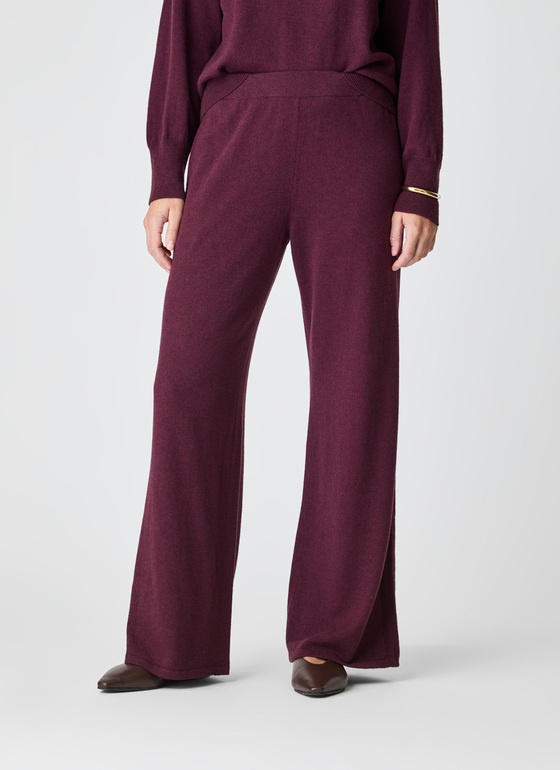 Hose Oxid Red Frontansicht